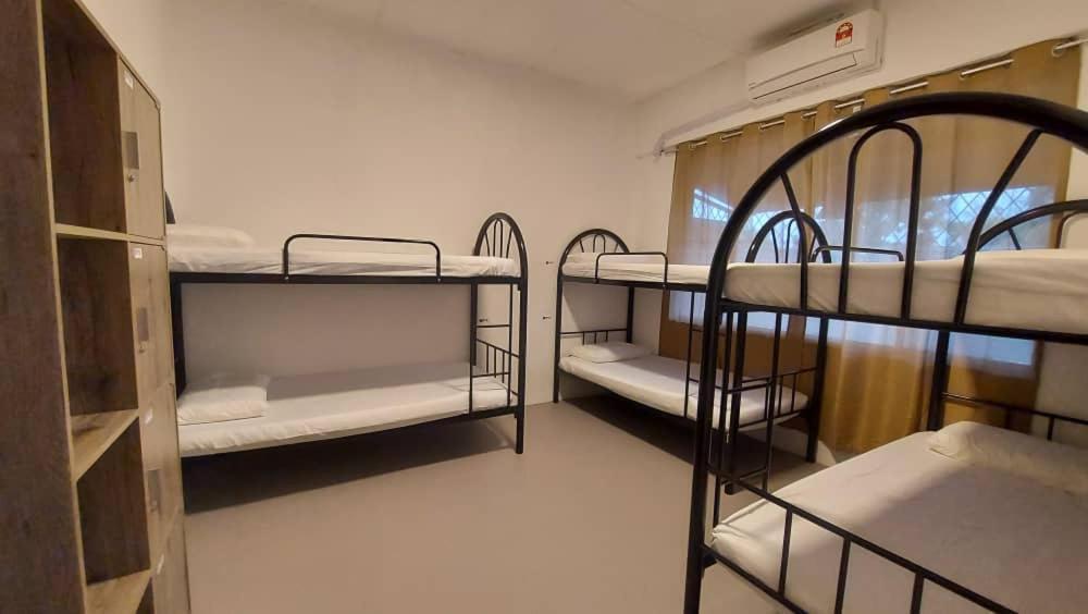 Karya Story Hostel Kudat Exterior photo